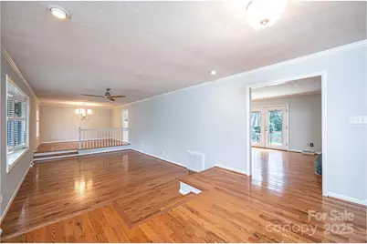 710 4th Avenue NE, Conover, NC 28613 - Photo 5