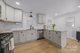 504 W Church St, Dallas, NC 28034 - Photo 19