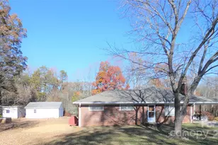 150 Fonda Rd, Statesville, NC 28677 - Photo 3