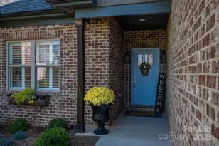 4290 Holly Cir NE, Conover, NC 28613 - Photo 3