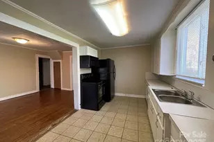 103 Falls St, Kings Mountain, NC 28086 - Photo 3