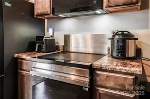 228 Hollybrook Ct, Salisbury, NC 28147 - Photo 9