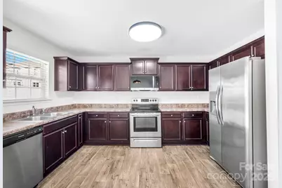 4019 John Dale Lane, Charlotte, NC 28269 - Photo 17