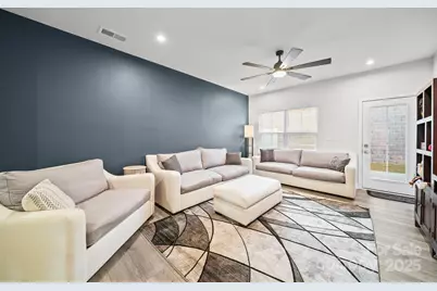 956 Prince Garrett Way, Denver, NC 28037 - Photo 3