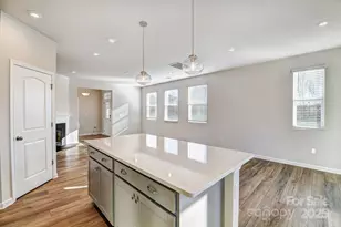 9204 Pagoda Oak Dr, Charlotte, NC 28269 - Photo 5