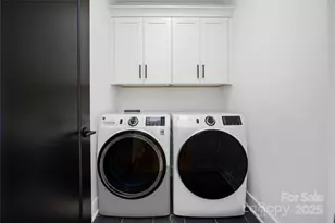 315 E Peterson Dr, Charlotte, NC 28217 - Photo 35