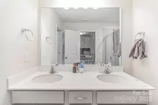 1132 Keydet Dr, Charlotte, NC 28216 - Photo 33