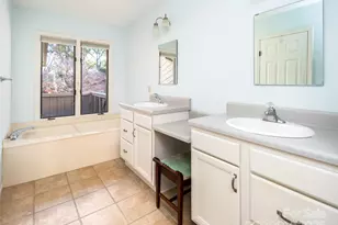 112 Clubwood Ct, Asheville, NC 28803 - Photo 25