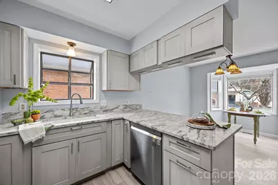 125 Exeter Court, Hendersonville, NC 28791 - Photo 19