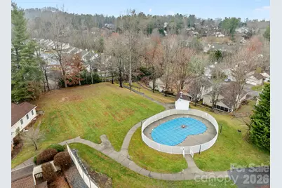 125 Exeter Court, Hendersonville, NC 28791 - Photo 39