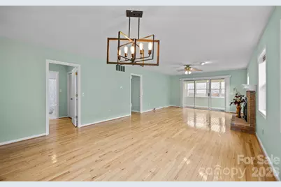 125 Exeter Court, Hendersonville, NC 28791 - Photo 23