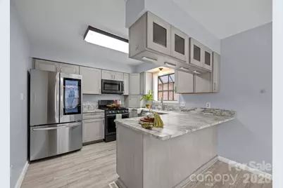 125 Exeter Court, Hendersonville, NC 28791 - Photo 11