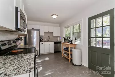 4236 Folkston Drive, Charlotte, NC 28205 - Photo 13