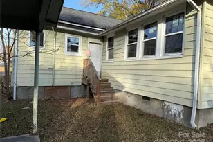 304 S Confederate Ave, Rock Hill, SC 29730 - Photo 3