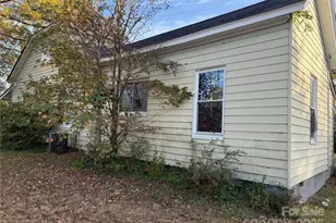 304 S Confederate Ave, Rock Hill, SC 29730 - Photo 5