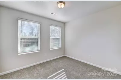 9220 Pagoda Oak Drive, Charlotte, NC 28269 - Photo 17