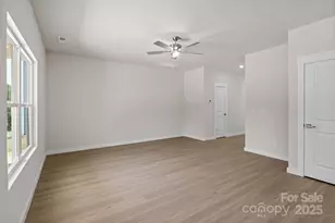 421 Robindale Ct, Winston Salem, NC 27107 - Photo 5