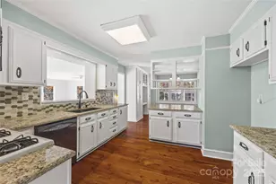 1620 Millbrook Ln, Fort Mill, SC 29708 - Photo 9