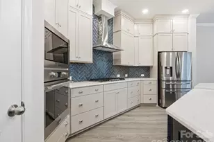 8018 Houser St, Cornelius, NC 28031 - Photo 11