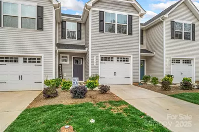 1530 39th Avenue Loop NE #3, Hickory, NC 28601 - Photo 1