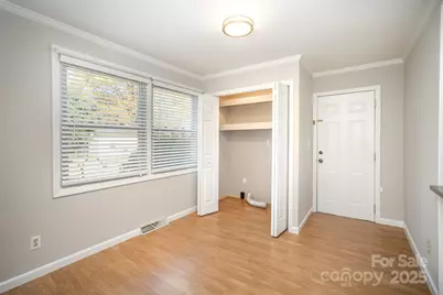 319 Scaleybark Drive, Charlotte, NC 28209 - Photo 11