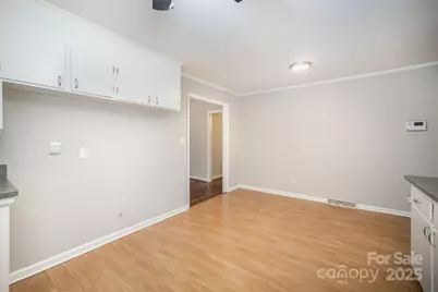 319 Scaleybark Drive, Charlotte, NC 28209 - Photo 9