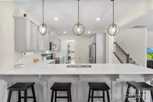 114 Fairfield Dr, Troutman, NC 28166 - Photo 3