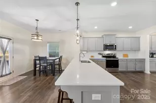 114 Fairfield Dr, Troutman, NC 28166 - Photo 5