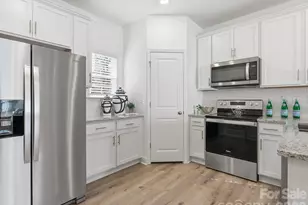 3136 Butler Hl Dr, Matthews, NC 28105 - Photo 13