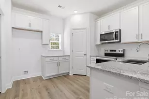 3136 Butler Hl Dr, Matthews, NC 28105 - Photo 13