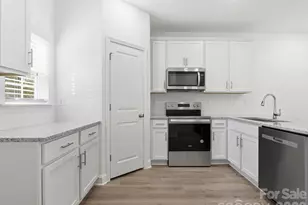 3136 Butler Hl Dr, Matthews, NC 28105 - Photo 15