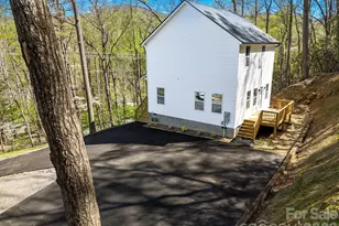 337 Garren Creek Rd, Fairview, NC 28730 - Photo 3