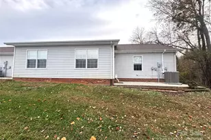 117 24th St NW, Hickory, NC 28601 - Photo 3