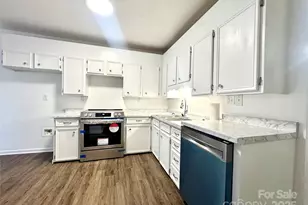 117 24th St NW, Hickory, NC 28601 - Photo 7