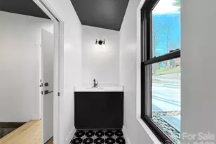 130 Midway Crossing Dr, Clyde, NC 28721 - Photo 17