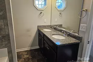 1337 Land Grant Rd, Charlotte, NC 28217 - Photo 7