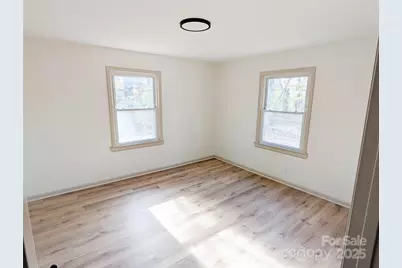 428 E Division Avenue, Salisbury, NC 28144 - Photo 13