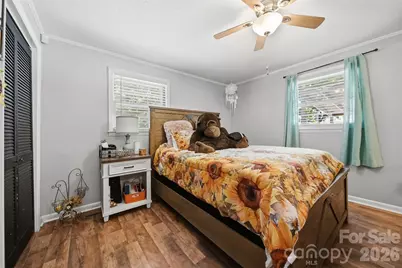 304 Parlier Avenue NE, Conover, NC 28613 - Photo 15