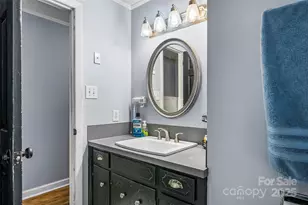 304 Parlier Ave NE, Conover, NC 28613 - Photo 13