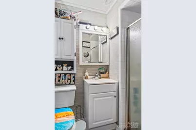 304 Parlier Avenue NE, Conover, NC 28613 - Photo 17