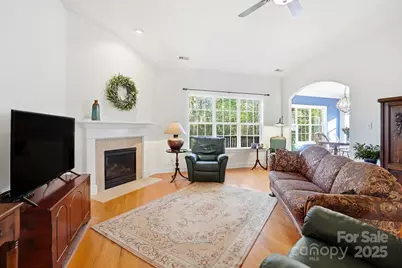912 Gold Finch Circle, Fort Mill, SC 29715 - Photo 5