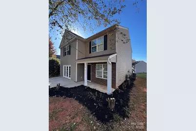 8719 Oak Drive NE, Charlotte, NC 28269 - Photo 3