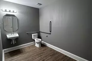 8719 Oak Dr NE, Charlotte, NC 28269 - Photo 9