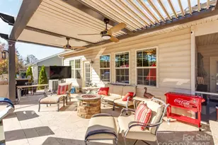 2412 Napa Valley Dr, Waxhaw, NC 28173 - Photo 37