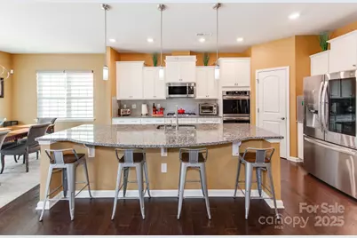 2412 Napa Valley Drive, Waxhaw, NC 28173 - Photo 9