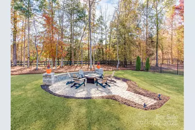 2412 Napa Valley Drive, Waxhaw, NC 28173 - Photo 5