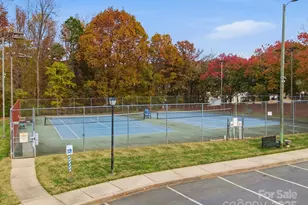 3909 Brownes Ferry Rd, Charlotte, NC 28269 - Photo 43