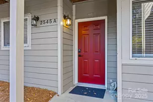 2545 Stockbridge Dr, Charlotte, NC 28210 - Photo 3