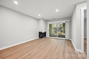 2545 Stockbridge Dr, Charlotte, NC 28210 - Photo 9