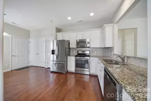 20257 Dovekie Ln, Fort Mill, SC 29707 - Photo 5